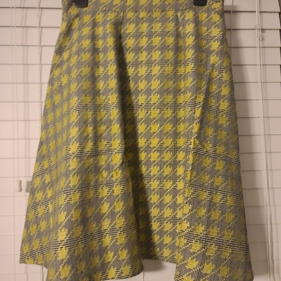 Frock Shop A-line pleated skirt size medium - Picture 2 of 7